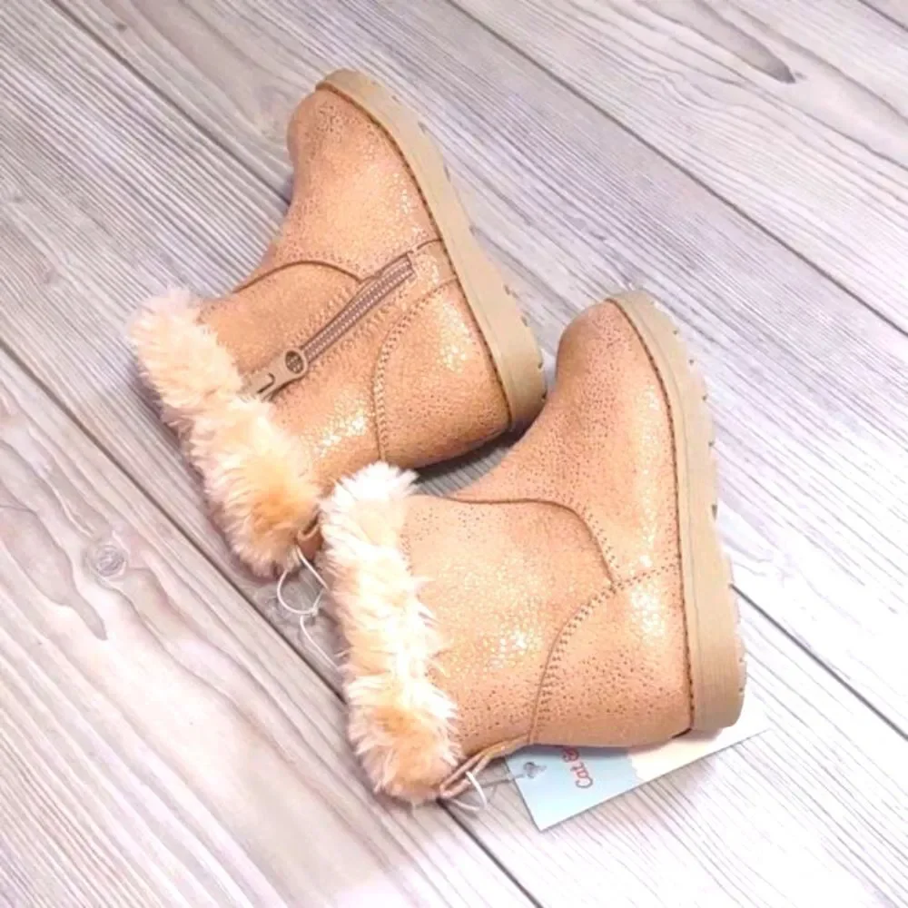 (77-4318) Cat & Jack Emani Zipper Slip-On Winter Boots Tan Sz 5